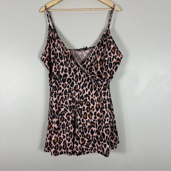 Boohoo Leopard Print Romper - NWT - Picture 4 of 6